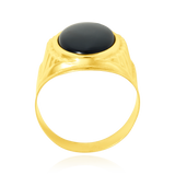 Chevalière ovale, sertie d'un onyx en cabochon, en Or Jaune 18 Carats - 750/000  La chevalière est le bijou indémodable qui a su traverser les époques pouvant se transmettre de père en fils.   CARACTERISITIQUES:   Largeur (mm) : 22.2 Poids (gr) : 6.6         Matière : Or 18 Carats - 750/000 19791 