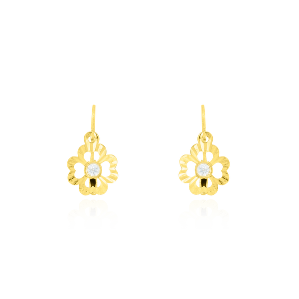 Boucles d'oreilles dormeuses fleurs serties d'un zirconium, en Or Jaune 18 Carats - 750/000.   Simples à arborer, les dormeuses sauront vous sublimer de jour comme de nuit.   CARACTERISTIQUES :  Largeur (mm) : 7.70 Poids (gr) : 0.70      Matière : Or 18 Carats - 750/000 19830