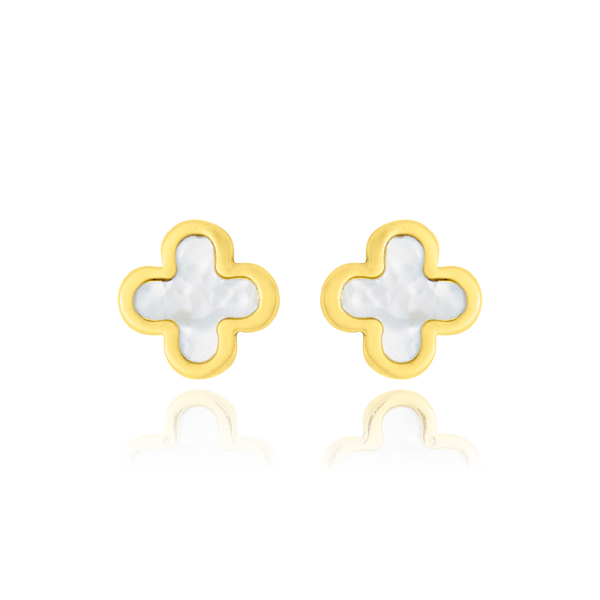 Boucles d'oreilles clous, en forme de trèfle serties de nacre naturelle, en Or Jaune 18 Carats - 750/000.  Offrir une boucle d'oreille c'est être sure que le cadeau plaira.   CARACTERISTIQUES  Largeur (mm) : 7.40 Poids (gr) : 1.24    Matière : Or 18 Carats - 750/000 20079