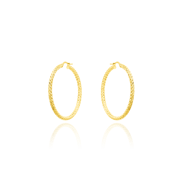 Boucles d'oreilles créoles crépies en Or Jaune, 18 Carats - 750/000.  Les créoles, véritables accessoires de mode intemporels, ajoutent une touche d'élégance à n'importe quelle tenue.   CARACTERISTIQUES :  Epaisseur (mm) : 3.00 Poids en 3 cm (gr) : 3.25     Poids en 4 cm (gr) : 3.75     Poids en 5 cm (gr) : 5.10  Matière : Or 18 Carats - 750/000 20087-20088-20086-19636