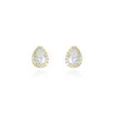 Boucles d'oreilles clous, en forme de poires serties d'un zirconium au centre et pavées de zirconiums tout autour, en Or Jaune 18 Carats - 750/000.  Offrir une boucle d'oreille c'est être sûr que le cadeau plaira.   CARACTERISTIQUES :  Diamètre (mm): 8.50 Poids (gr) : 1.54    Matière : Or 18 Carats - 750/000 20218