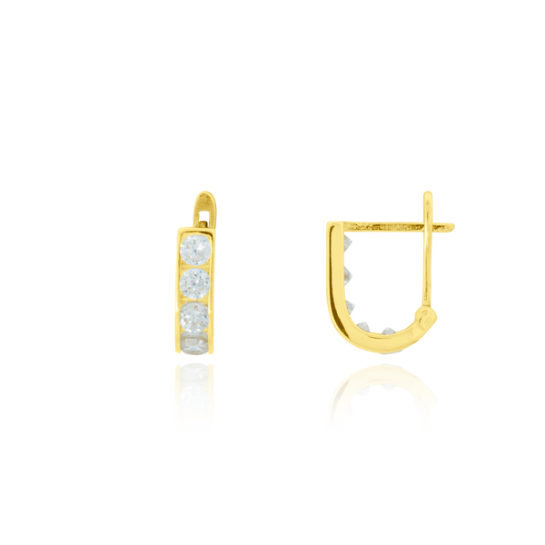 Boucles d'oreilles dormeuses serties d'une rangée de zirconiums blancs en Or Jaune, 18 Carats - 750/000.   Simples à arborer, les dormeuses sauront vous sublimer de jour comme de nuit.  CARACTERISTIQUES :  Hauteur (mm) : 10.9 Poids (gr) : 1.15    Matière : Or 18 Carats - 750/000 20227 