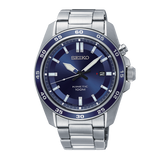 Réf : SKA783P1  Abritant un mouvement KINETIC breveté Seiko d'une précision redoutable, son fond bleu foncé s'anime grâce aux larges index en Lumibrite qui vous permettent d'une lecture optimale de l'heure.  CARACTERISTIQUES :   Calibre : 5M82 Aiguilles : Spécificité Lumibrite Boîtier/Lunette : Matière Acier inoxydable, revêtement titane carboné Verre : Matière Hardlex (verre minéral trempé) Étanchéité : 10 ATM Garantie : 2 ans constructeur (internationale)