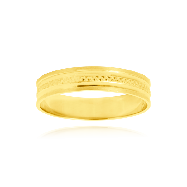 Alliance plate, deux rangées lisses et mates avec des petits motifs ronds, en Or Jaune 18 Carats - 750/000.  L'alliance est plus qu'un simple bijou, elle est la matérialisation physique d'un amour inconditionnel entre deux êtres.  Gravure possible   CARACTERISTIQUES :  Poids (gr) : 1.92 Largeur (mm) : 4.00 Matière : Or 18 Carats - 750/000 18244 - 20457