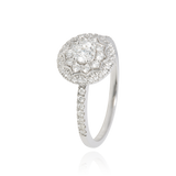 Solitaire serti de diamants, en Or Blanc 18 Carats- 750/000   CARACTERISTIQUES :   Largeur du motif (mm) : 1.70 Largeur motif (mm) : 11.2 Poids (gr) : 4.29 Nombre de diamants : 57     Carats : 0.71 Matière : Or 18 Carats - 750/000 18329 