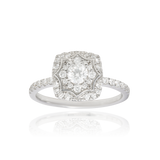 Solitaire serti de diamants, en Or Blanc 18 Carats - 750/000   CARACTERISTIQUES :   Largeur du corps (mm) : 1.80 Largeur motif (mm) : 11.00 Poids (gr) : 3.92 Nombre de diamants: 43 Carats : 0.72 Matière : Or 18 Carats - 750/000 18330 