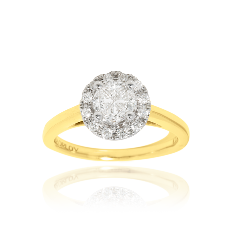 Solitaire sertie de diamants, en Or Blanc et Or Jaune 18 Carats - 750/000   CARACTERISTIQUES :   Largeur du corps (mm) : 1.85 Largeur motif (mm) : 10.20 Poids (gr) : 5.44 Nombre de diamants: 4     Carats : 0.12 Nombre de diamants: 12     Carats : 0.16 Matière : Or 18 Carats - 750/000 19388 