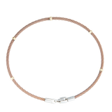 Jonc 1 câble Acier et PVD, serti de 5 inserts, en Or Jaune massif 18 Carats - 750/000.  Qu'il soit classique ou fantaisiste, le bracelet saura sans conteste faire plaisir.    CARACTERISTIQUES:  Poids d'or (gr) : 0.35 Epaisseur câble (mm) : 2.00 Diamètre jonc (cm) : 6.50 Couleur câble : Acier, PVD Bleu, PVD Doré, PVD Rosé, PVD Chocolat  Matière : Acier et Or 18 Carats - 750/000 19511-19512-19513-19514-19515