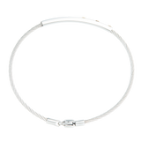 Jonc 1 câble Acier et PVD, serti de 3 vis en Or Jaune massif 18 Carats - 750/000.   Qu'il soit classique ou fantaisiste, le bracelet saura sans conteste faire plaisir.     CARACTERISTIQUES :  Epaisseur câble (mm) : 3.00 Diamètre jonc (cm) : 6.50 Couleur câble : Acier, PVD Bleu, PVD Doré Poids d'or (gr) : 0.03 Matière : Acier et Or 18 Carats - 750/000 19521-19522-19523