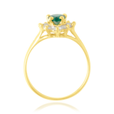 Bague marquise poire sertie d'un zirconium vert et de zirconiums blancs, en Or Jaune 18 Carats - 750/000.  Cinq possibilités d'embellir vos doigts, portez une de nos bagues.   CARACTERISTIQUES :  Motif central (mm) : 10.71 x 13.10 Epaisseur (mm) : 1.78 Poids (gr) : 2.32       Matière : Or 18 Carats - 750/000 20236