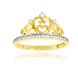 Bague couronne sertie de zirconiums, en Or Jaune 18 Carats - 750/000.  Cinq possibilités d'embellir vos doigts, portez une de nos bagues.   CARACTERISTIQUES :  Motif central (mm) : 10.20 Epaisseur (mm) : 2.73 Poids (gr) : 2.72      Matière : Or 18 Carats - 750/000 20249